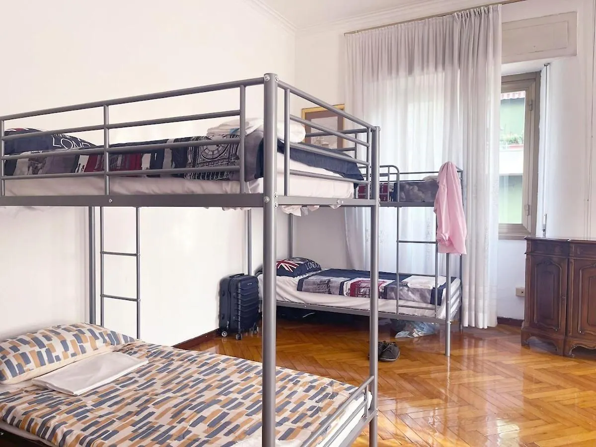 Grand Apartments Corner 32 Milan